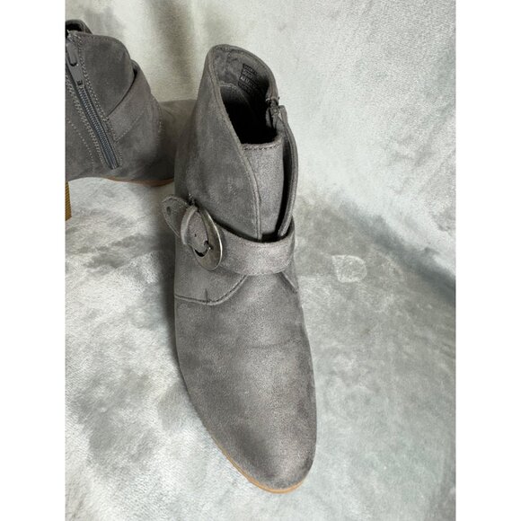 Maurices Boots Women's 7.5 Grey Trina 3" heels ankle booties w/ Buckle - Picture 9 of 16